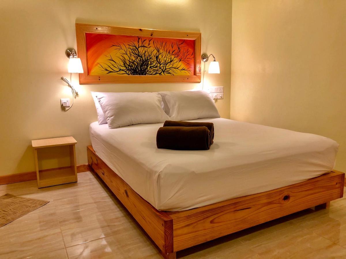 Royal Reef Stay Mathiveri Kültér fotó