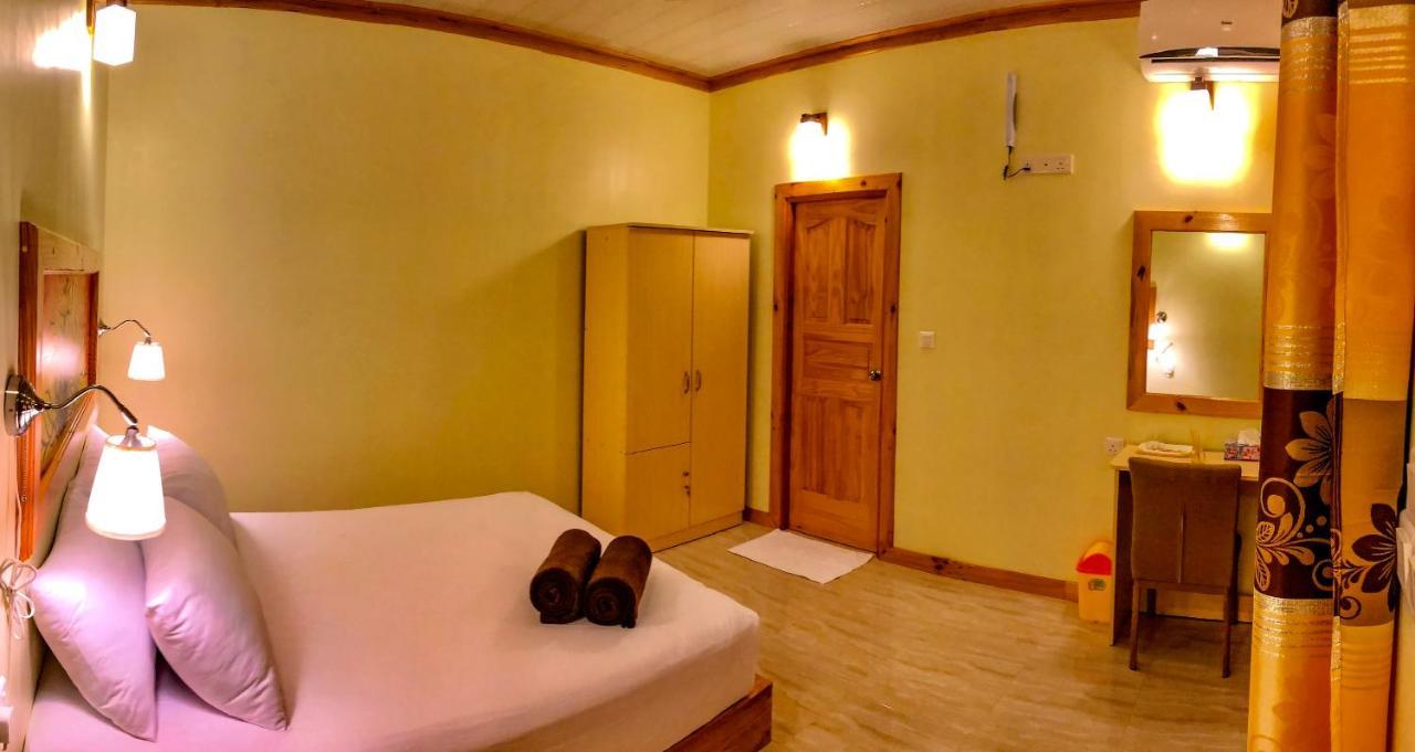 Royal Reef Stay Mathiveri Kültér fotó